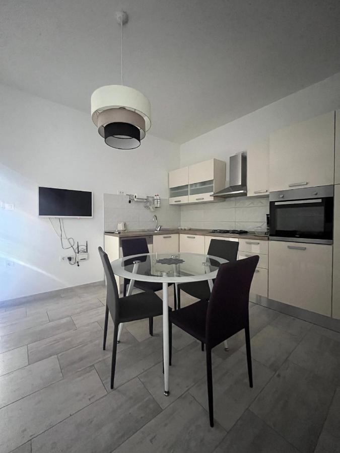 Apartman 3M With Free Parking Split Eksteriør bilde