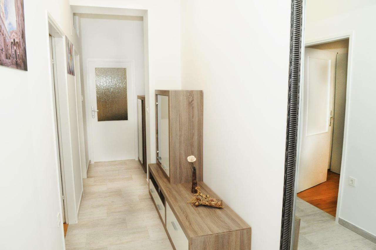 Apartman 3M With Free Parking Split Eksteriør bilde